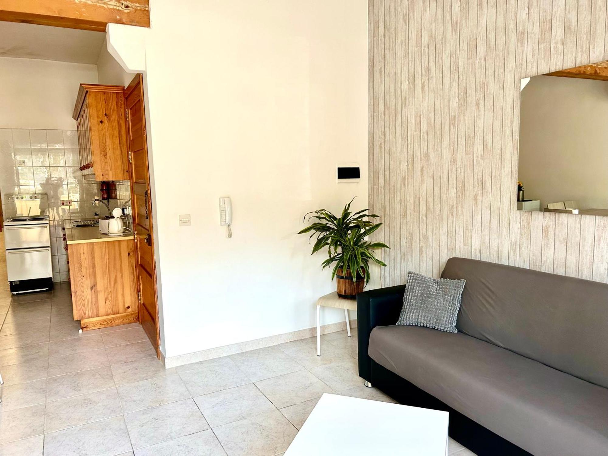 Arzella Apartments Xlendi Stylish Stay Near Beach Local Eats Exterior photo