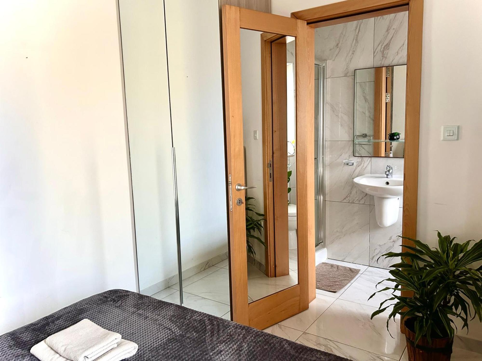 Arzella Apartments Xlendi Stylish Stay Near Beach Local Eats Exterior photo