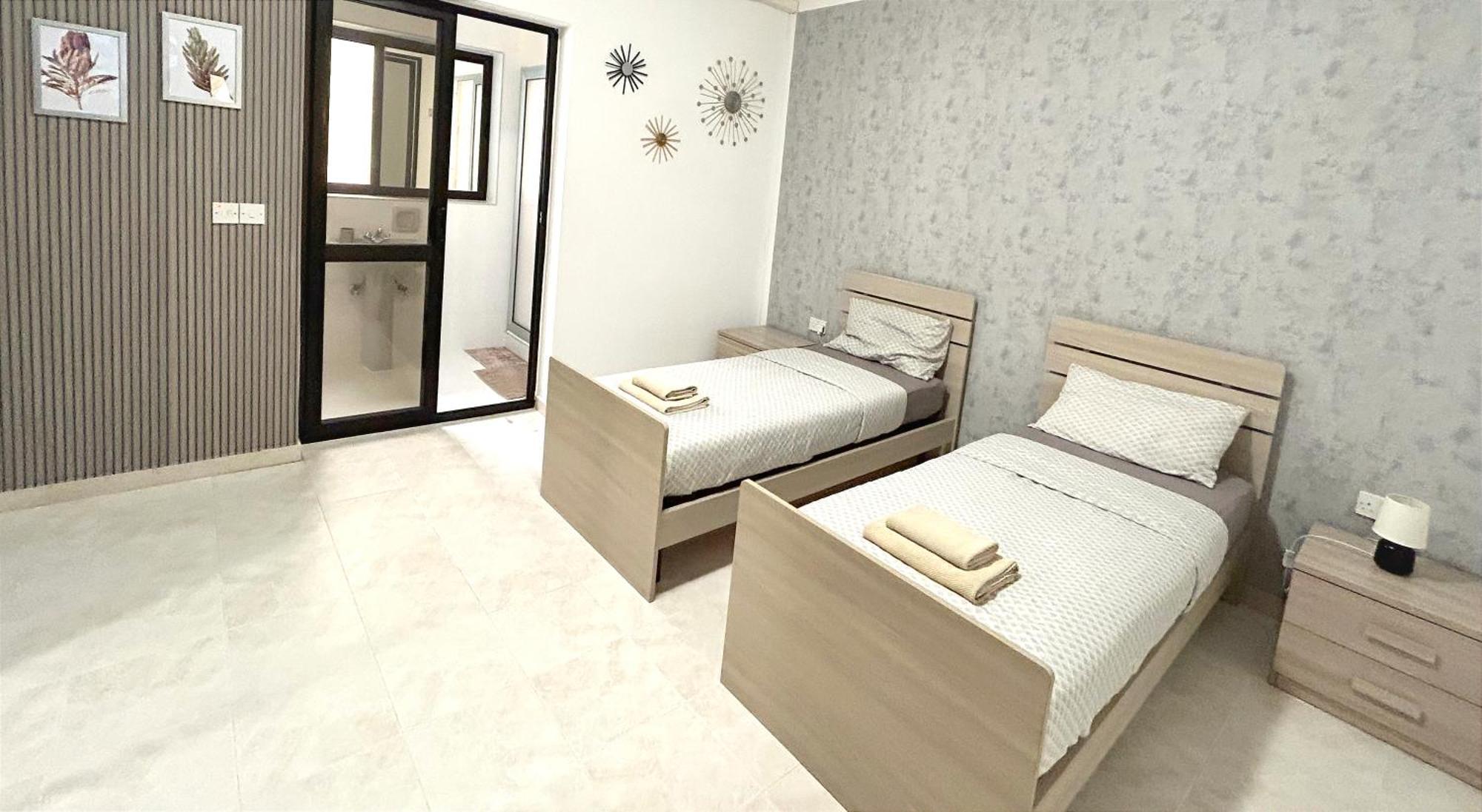 Arzella Apartments Xlendi Stylish Stay Near Beach Local Eats Exterior photo